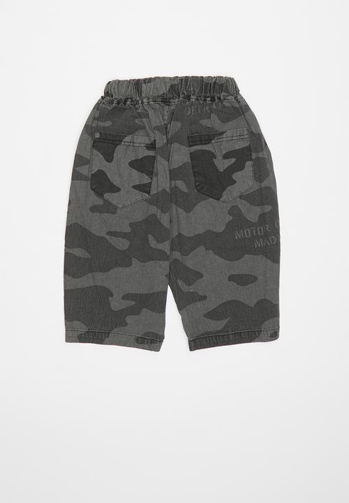 Pop Candy - Camo print shorts - grey