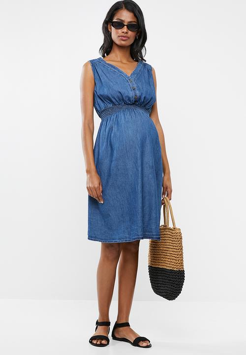 Cherry Melon - Maternity Sleeveless denim dress - blue