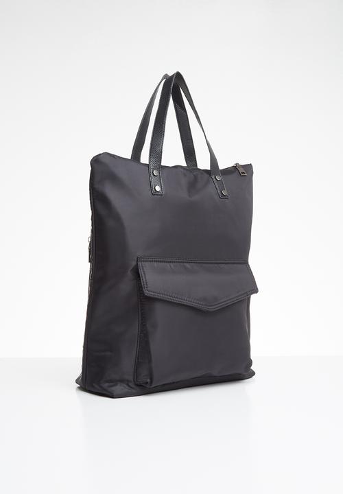 STYLE REPUBLIC - Studded detail backpack - black