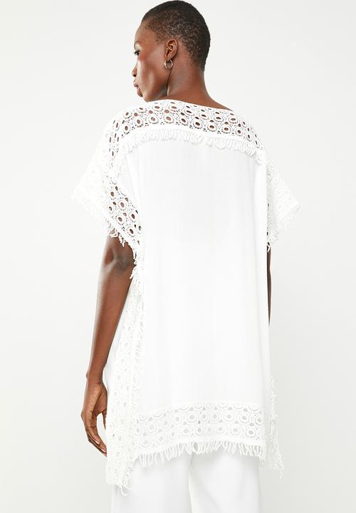 Revenge - Batwing lace tunic - white
