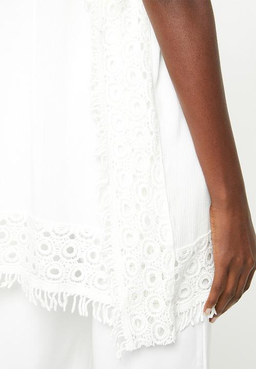 Revenge - Batwing lace tunic - white