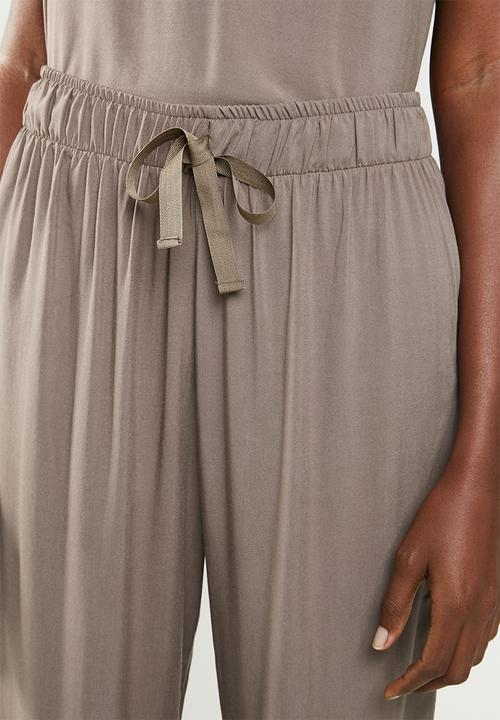 Superbalist - Sleep cami & pants set - taupe