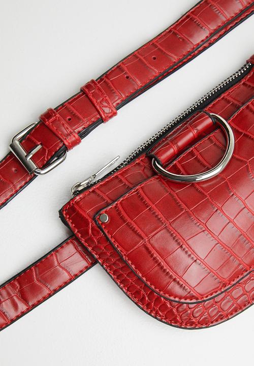 Superbalist - Saddle croc like belt bag - red