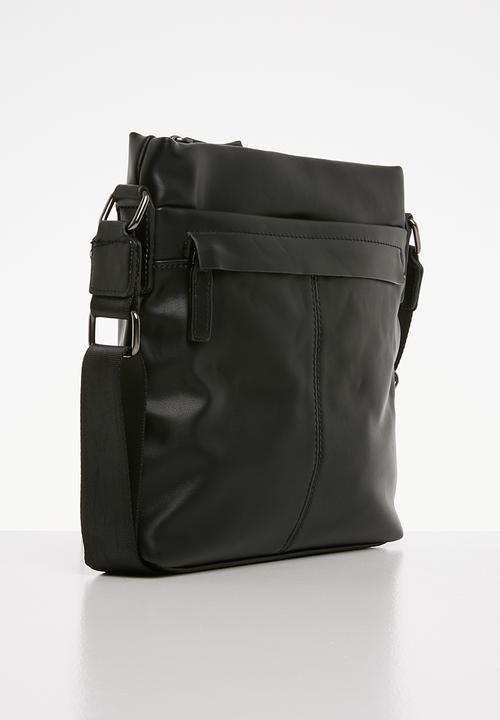 Superbalist - Andrew messenger bag - black