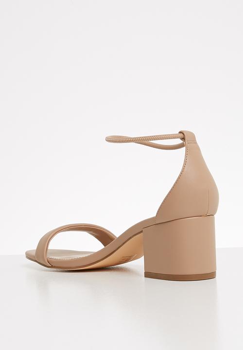 Steve Madden - Ibbie heel - neutral