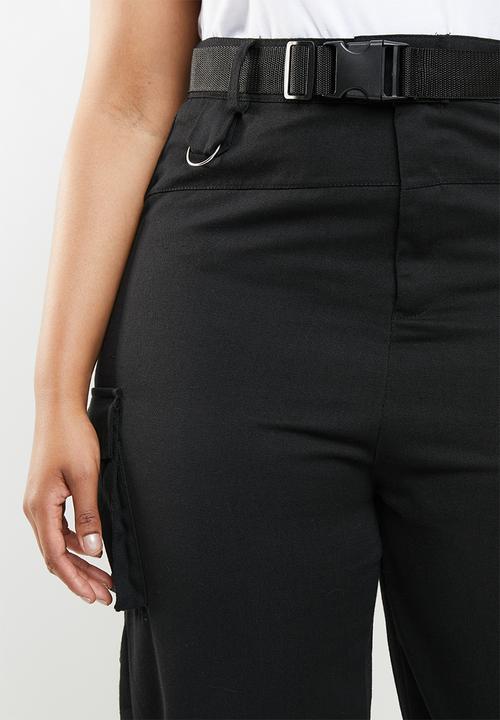 Missguided - Curve seat belt cargo trousers - black