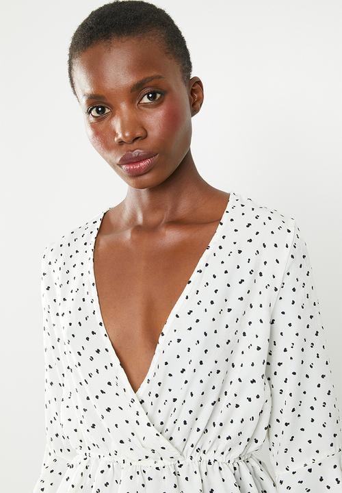 Missguided - Spot wrap front peplum top - cream & black