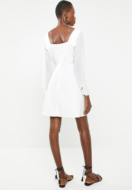 Missguided - Milkmaid hook and eye organza dress - white