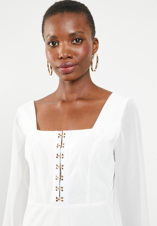 Missguided - Milkmaid hook and eye organza dress - white