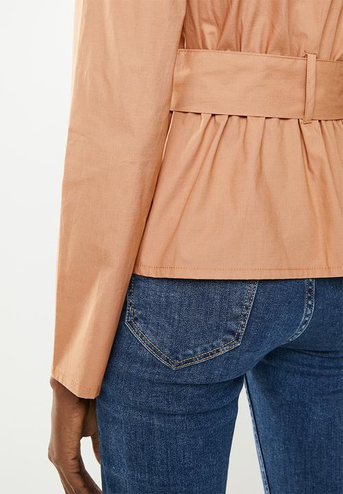 Missguided - Belted plunge blouse - beige