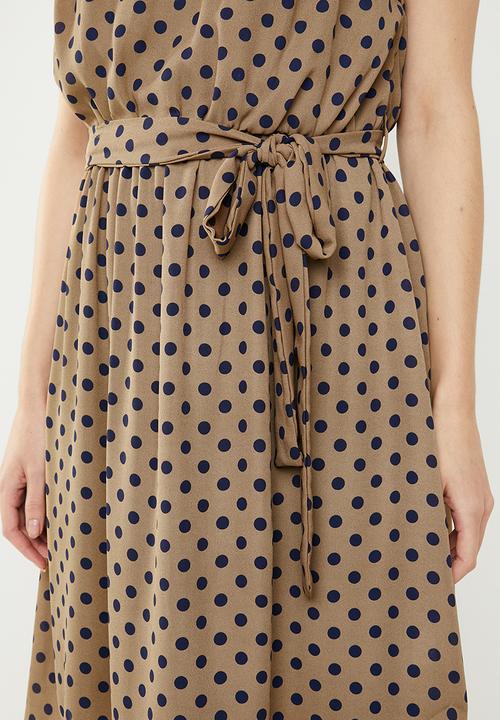 edit - Sleeveless dress with pleats - brown & navy 