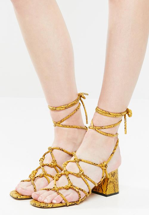 Public Desire - Freya heel - yellow & brown 