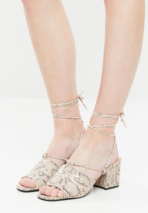 Public Desire - Heidi block heel - beige & brown