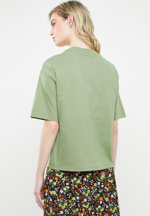 Superbalist - Hi neck grown on sleeve tee - green