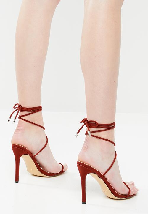 Public Desire - Slinky heel - red