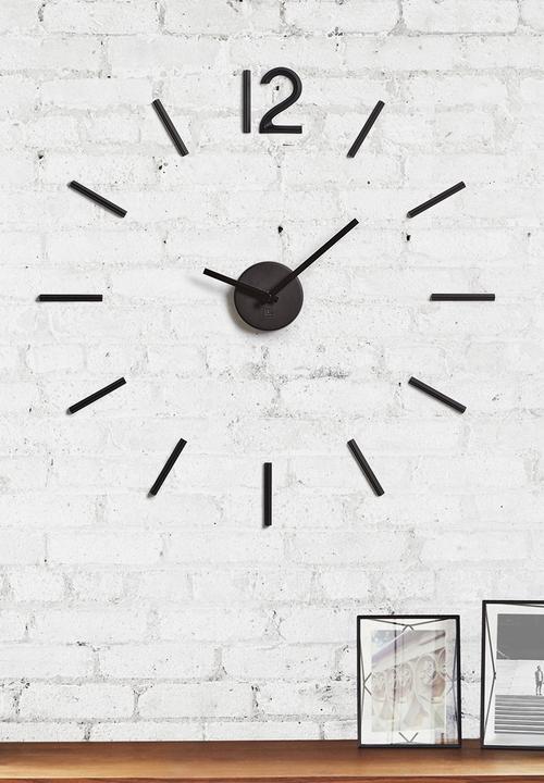 Umbra - Blink wall clock - black