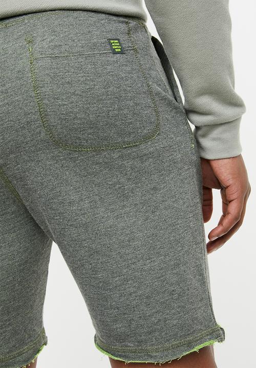 STYLE REPUBLIC - Raw trim short - green
