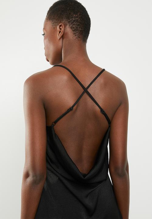 Missguided - Strappy cross back satin midi dress - black