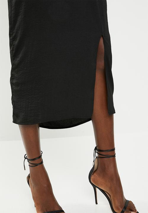 Missguided - Strappy cross back satin midi dress - black