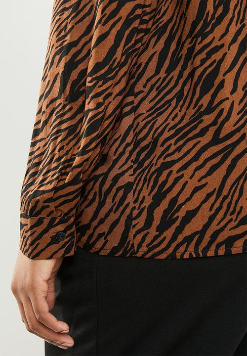 edit Plus - Kitty bow soft shirt - brown & black