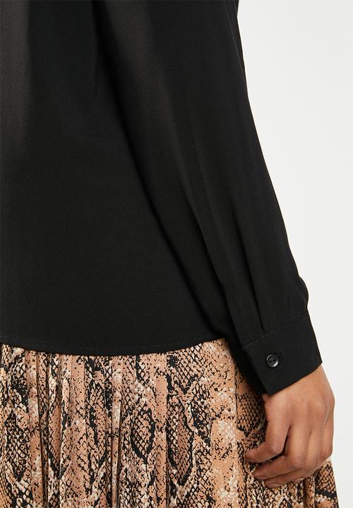 edit Plus - Kitty bow soft shirt - black