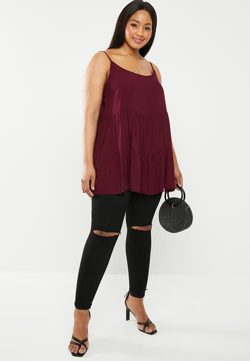 STYLE REPUBLIC PLUS - Tiered longer length cami - burgundy