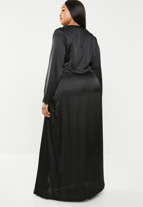 Missguided - Curve satin split maxi dress - black