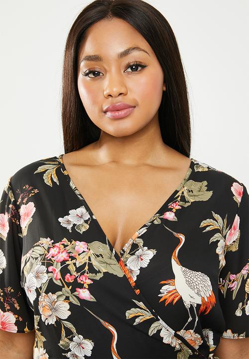 Missguided - Curve wrap floral printed midi dress - black