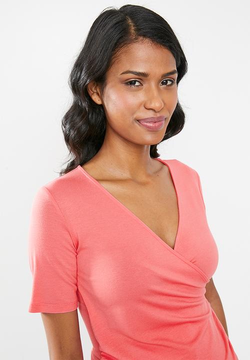 Cherry Melon - Gauged wrap top - coral