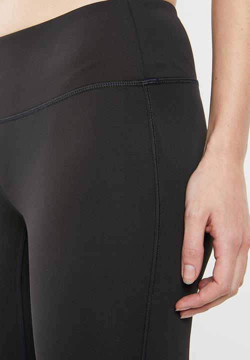 New Balance  - Core Capri - black