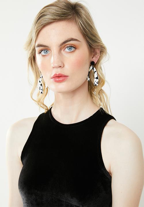 Superbalist - Cutaway velvet bodycon dress - black