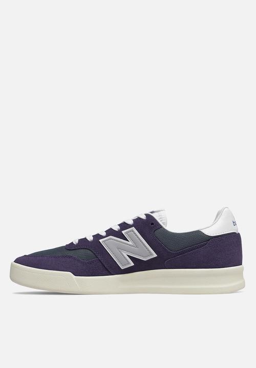New Balance  - Classic court - navy 