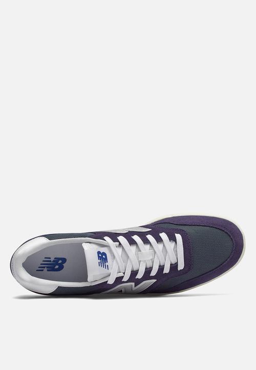 New Balance  - Classic court - navy 