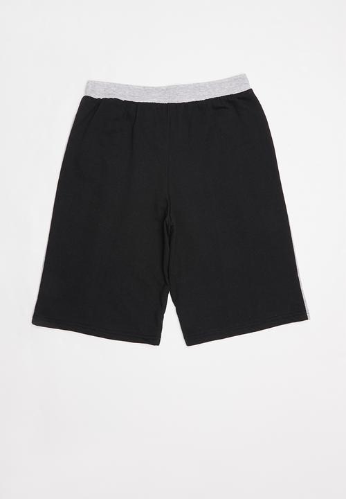 Rebel Republic - Printed shorts - black & grey