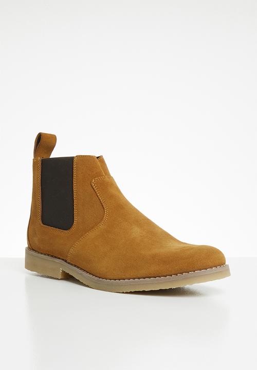 Superbalist - Kyle suede chelsea boot - tan