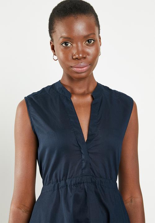 STYLE REPUBLIC - HI-lo volume blouse - navy 