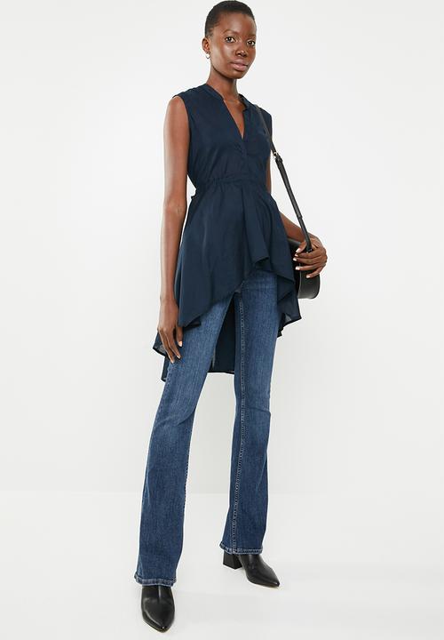 STYLE REPUBLIC - HI-lo volume blouse - navy 