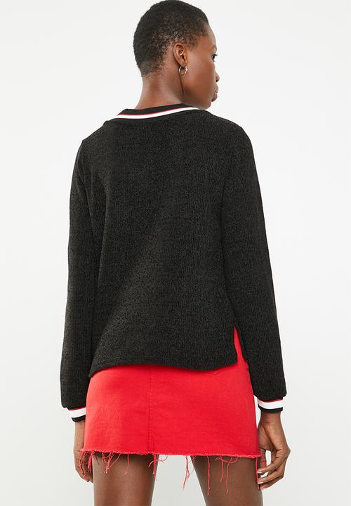 STYLE REPUBLIC - V-neckline chenille sweater - black