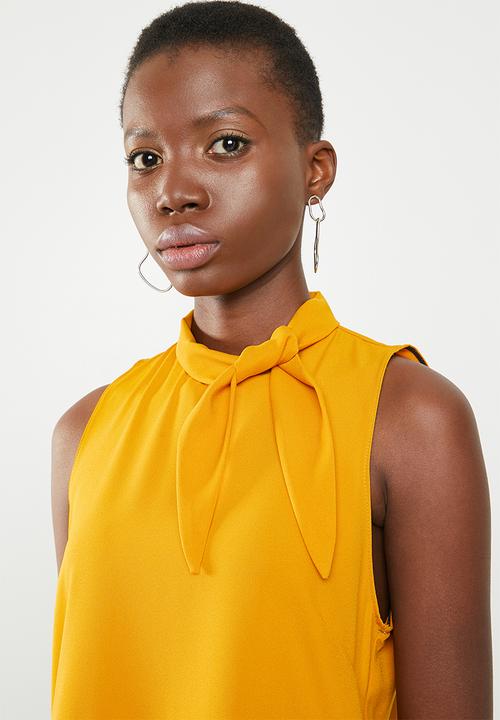 STYLE REPUBLIC - High neck kittybow blouse - yellow