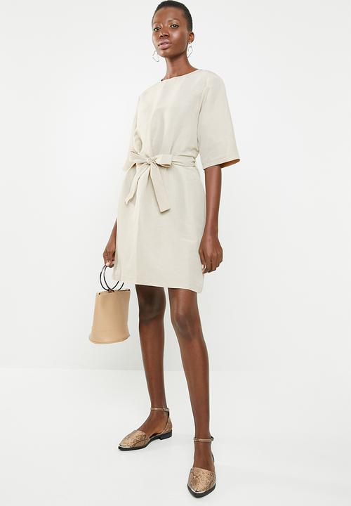 STYLE REPUBLIC - Structured volume dress - beige