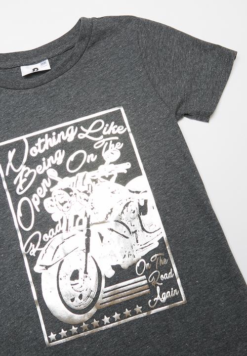 Rebel Republic - Teens printed tee - charcoal 