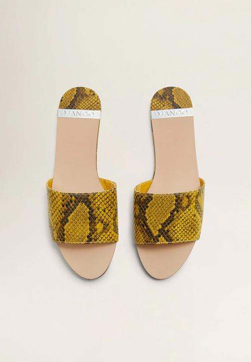 MANGO - Snakeskin faux leather sandal - medium yellow