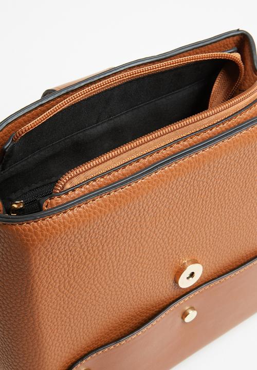 Superbalist - Stud detail cross body bag - brown