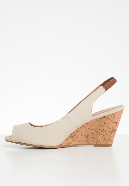 Call It Spring - Aristata wedge - neutral