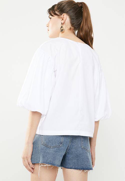 c(inch) - Structured volume sleeve blouse - white