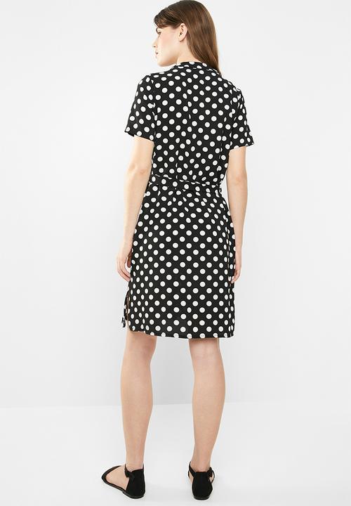 edit - Button down shirt dress - black & white