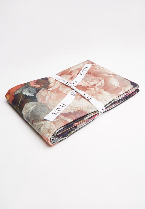 Hertex Haus - Francine table cloth - moody