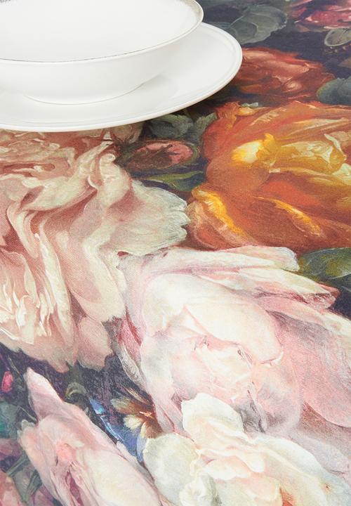 Hertex Haus - Francine table cloth - moody