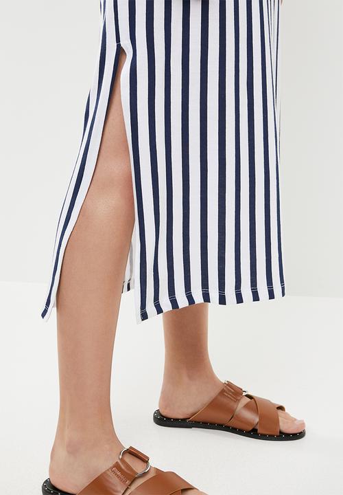 Superbalist - T-shirt dress with boxy sleeve - navy & white