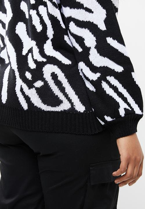 STYLE REPUBLIC PLUS - Zebra print sweater - black & white